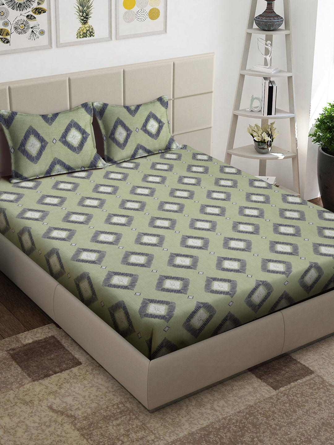 Arrabi Green Geometric TC Cotton Blend King Size Bedsheet with 2 Pillow Covers (250 x 215 cm)