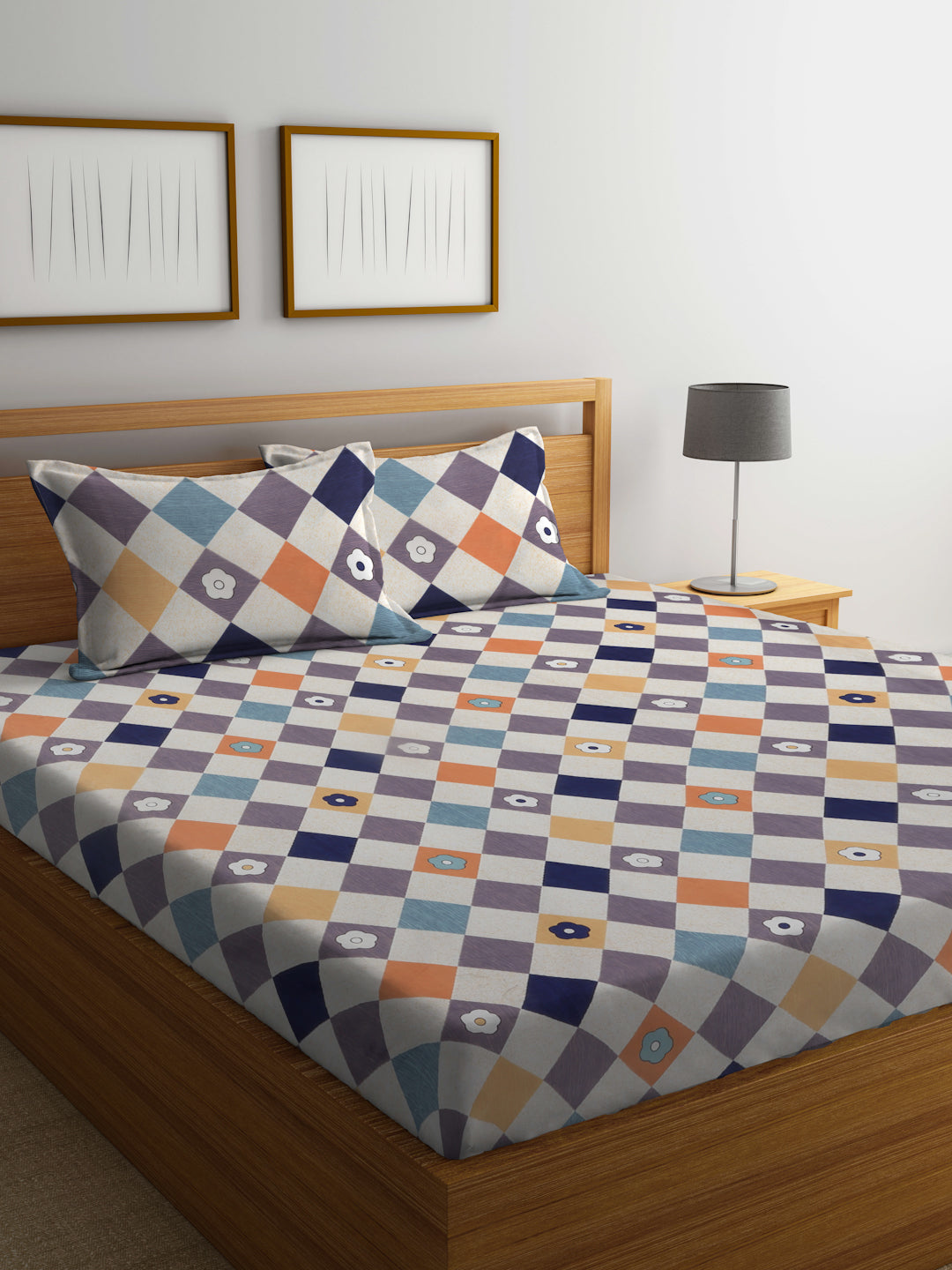 Arrabi Multi Geometric TC Cotton Blend Super King Size Bedsheet with 2 Pillow Covers (270 X 260 cm)