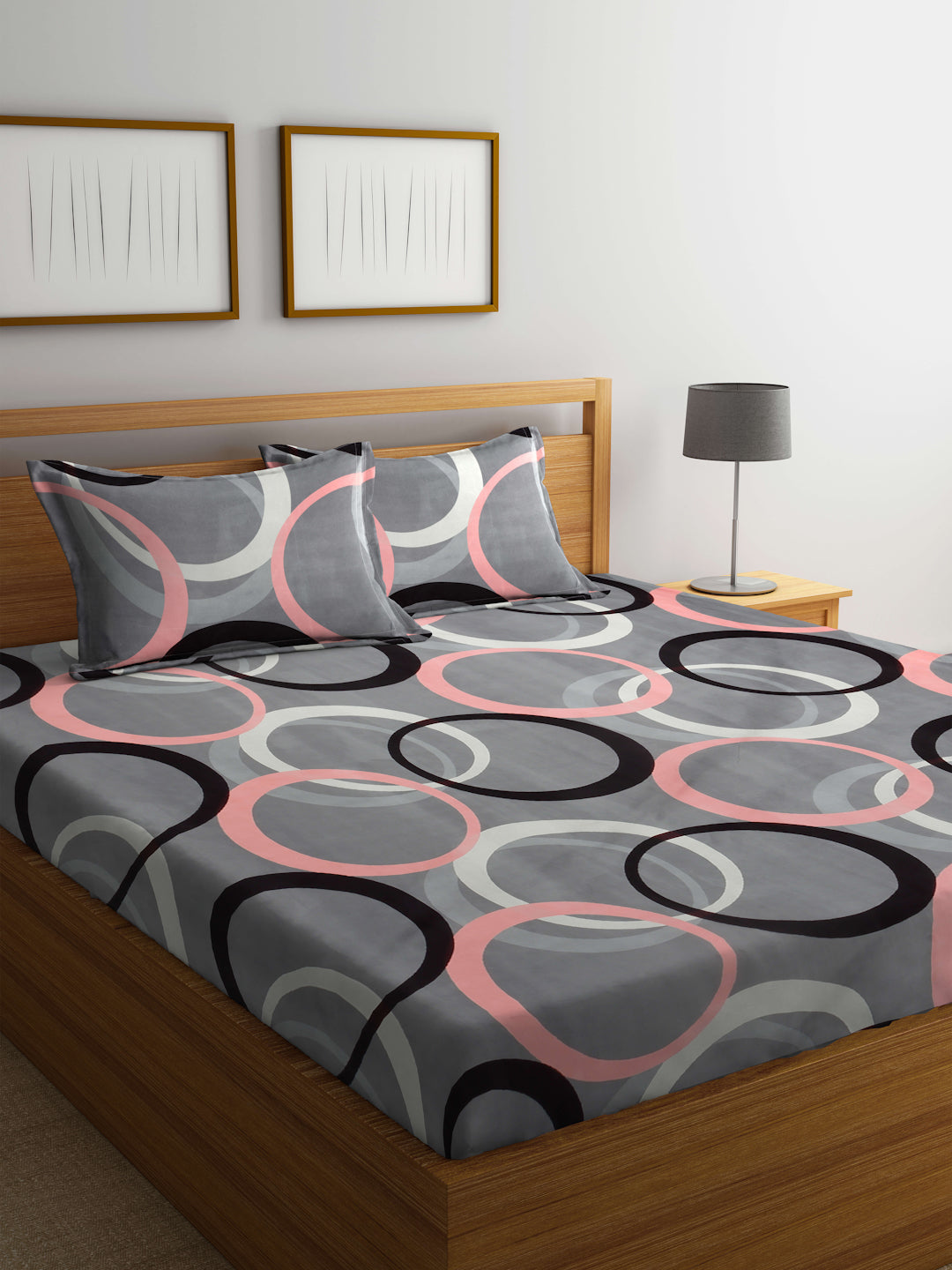 Arrabi Grey Geometric TC Cotton Blend King Size Bedsheet with 2 Pillow Covers (250 x 215 cm)