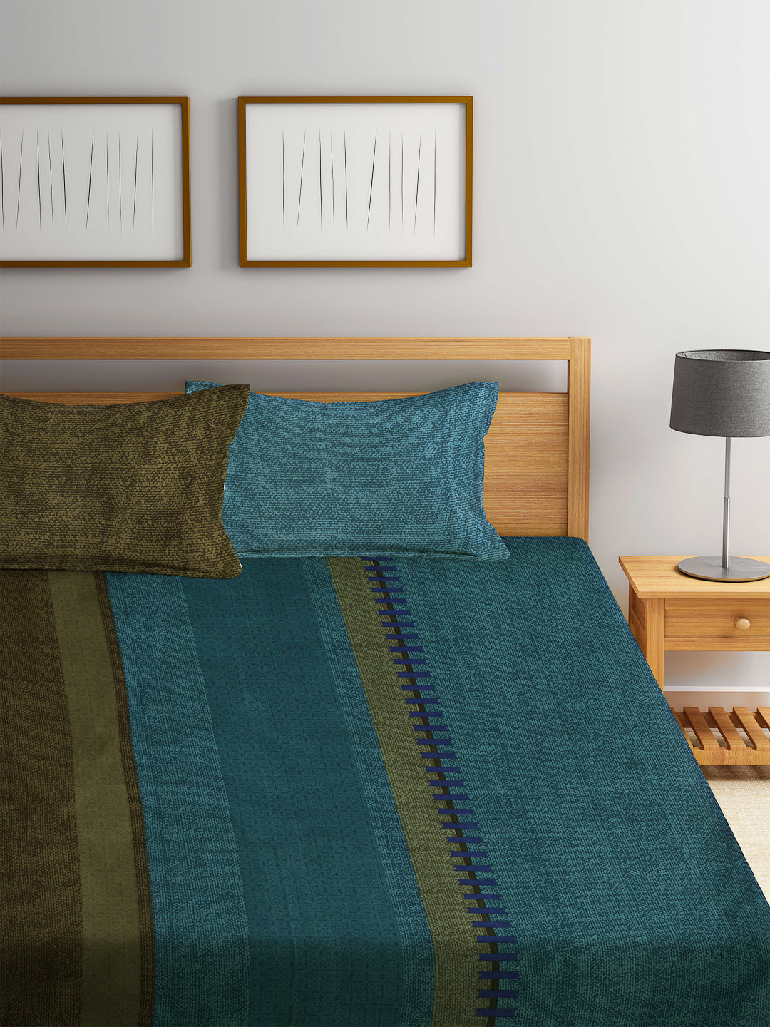 Arrabi Blue Graphic TC Cotton Blend King Size Bookfold Bedsheet with 2 Pillow Covers (250 X 220 cm)