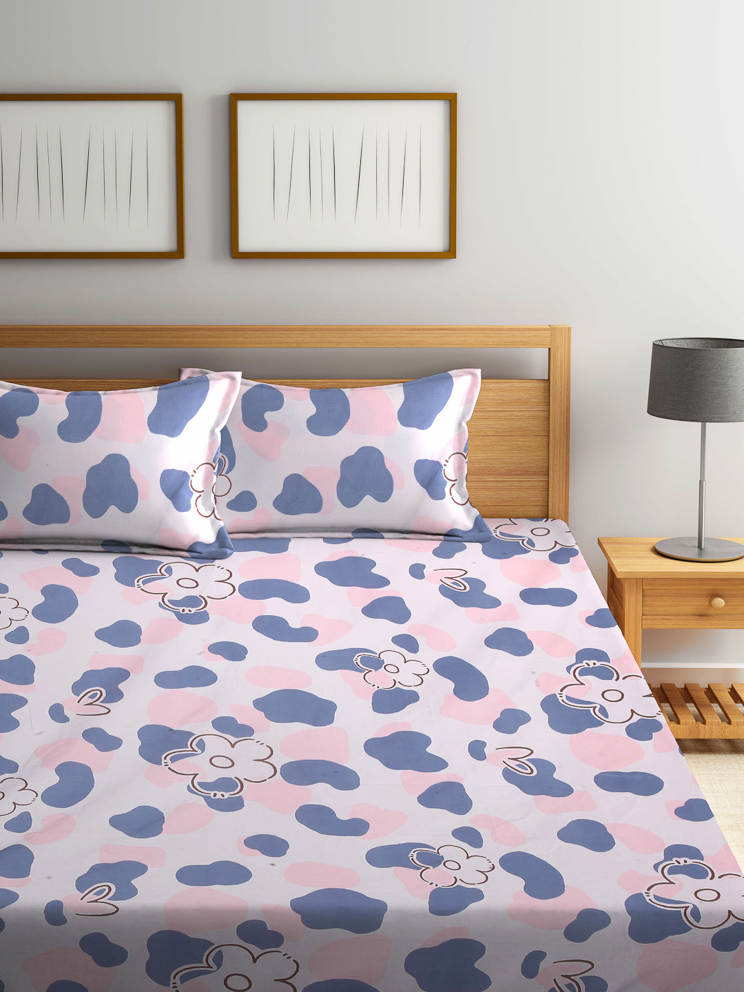 Arrabi Pink Floral TC Cotton Blend King Size Bookfold Bedsheet with 2 Pillow Covers (250 X 215 cm)