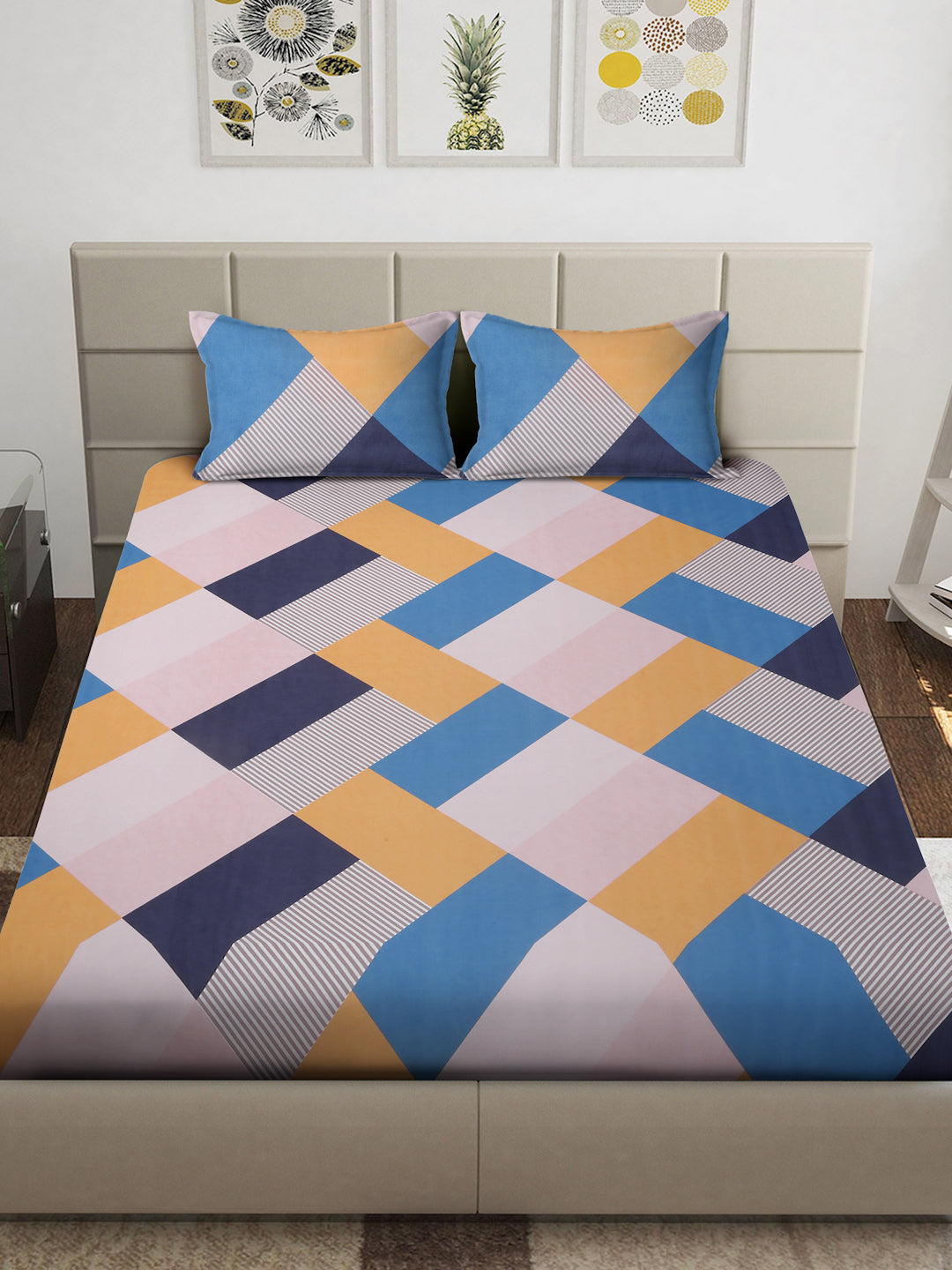 Arrabi Multi Geometric TC Cotton Blend King Size Bedsheet with 2 Pillow Covers (250 x 215 cm)