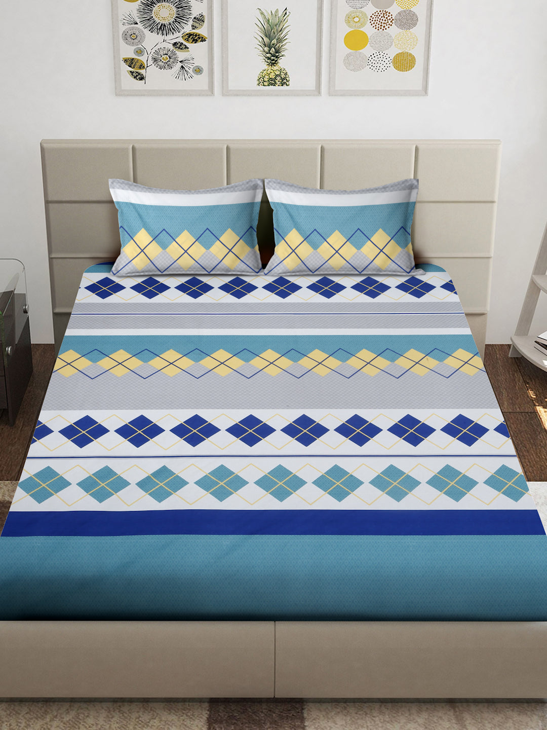 Arrabi Multi Geometric TC Cotton Blend King Size Bedsheet with 2 Pillow Covers (250 x 215 cm)