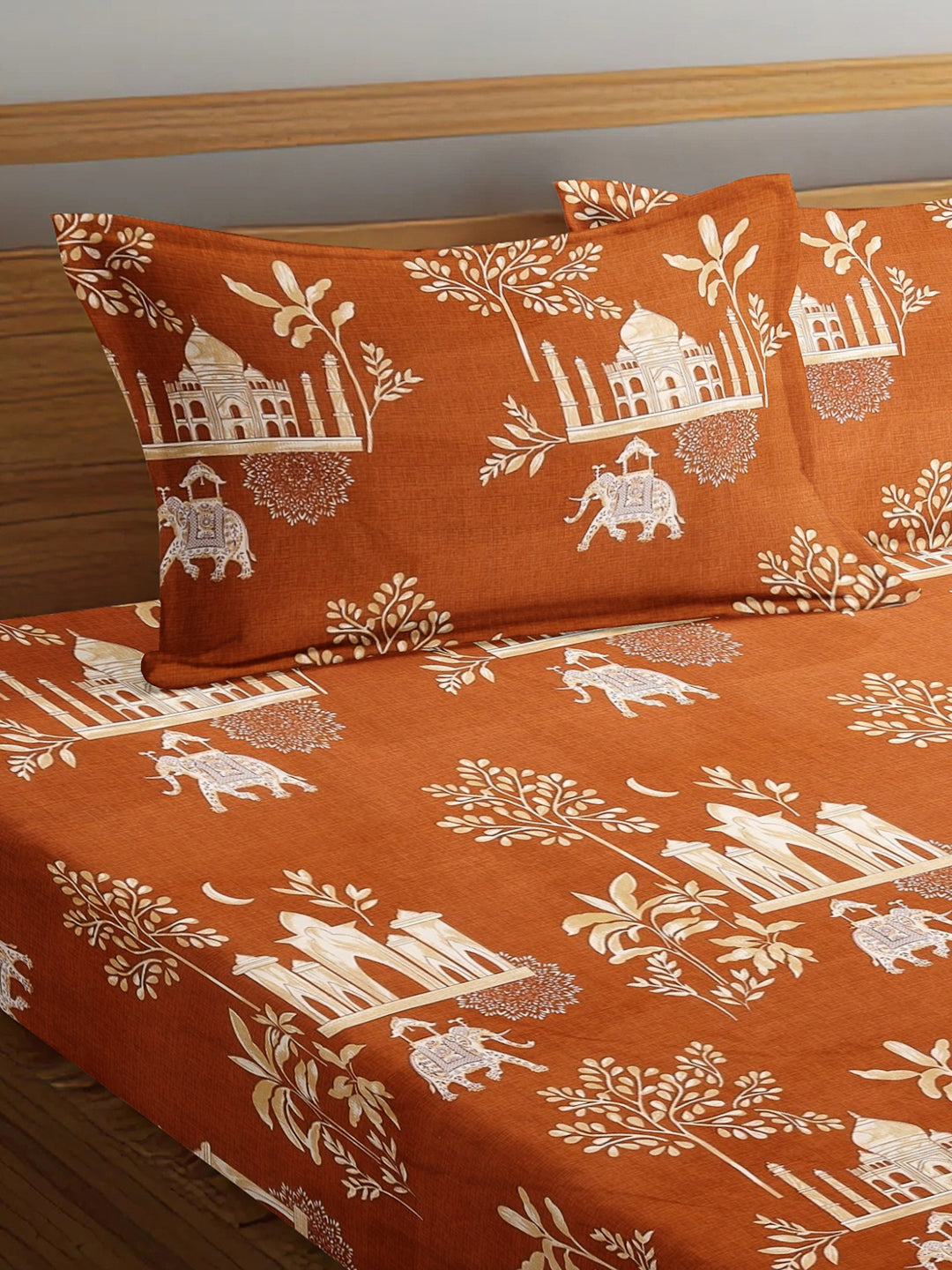 Arrabi Brown Leaf TC Cotton Blend Super King Size Bedsheet with 2 Pillow Covers (270 x 260 cm)