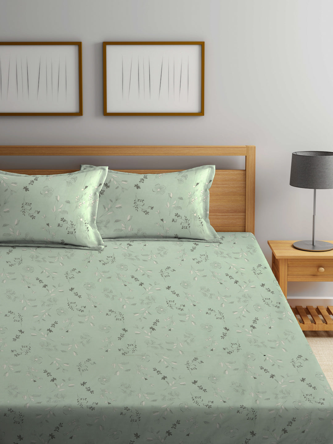 Arrabi Green Leaf TC Cotton Blend Super King Size Bedsheet with 2 Pillow Covers (270 X 260 cm)