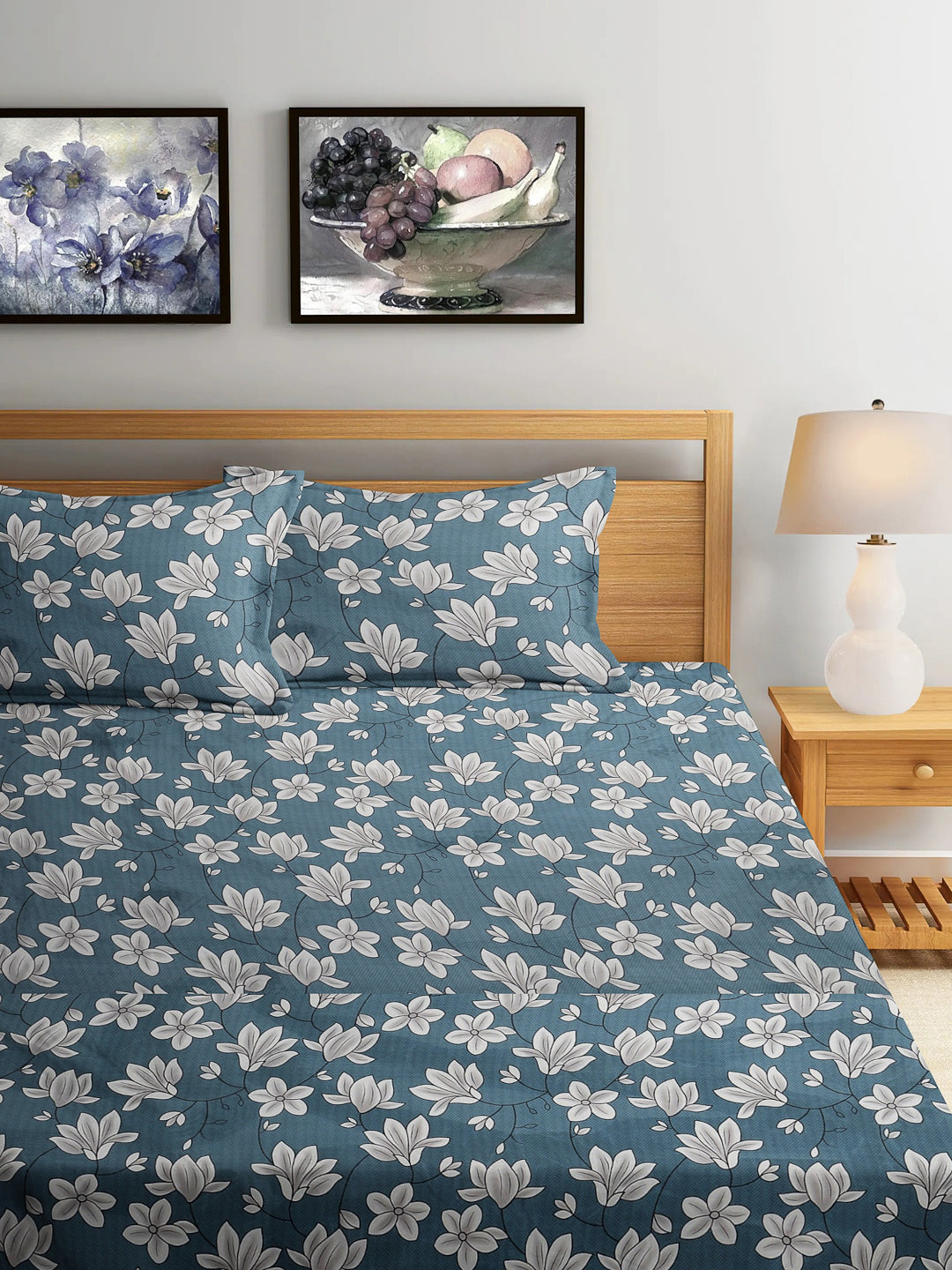 Arrabi Blue Floral TC Cotton Blend Super King Size Bedsheet with 2 Pillow Covers (270 x 260 cm)