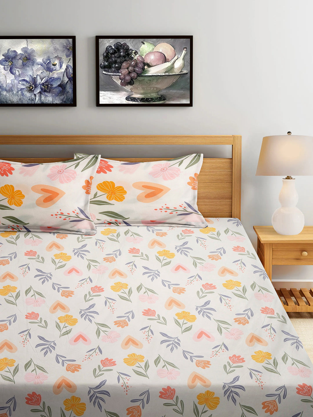 Arrabi Cream Floral TC Cotton Blend King Size Bedsheet with 2 Pillow Covers (250 x 215 cm)
