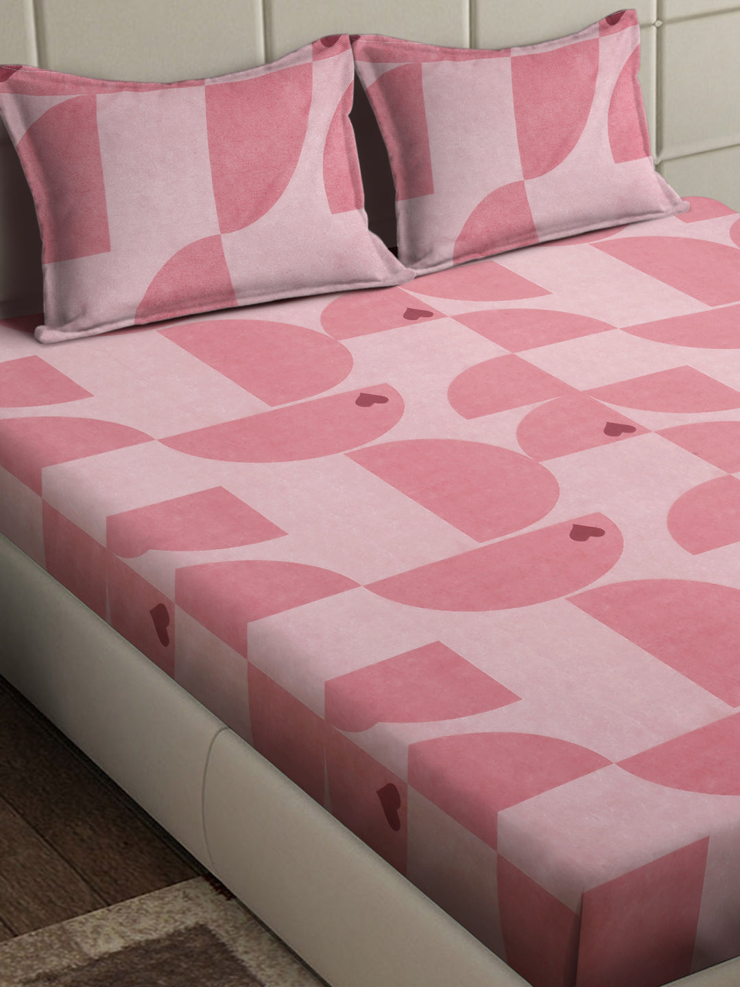 Arrabi Pink Geometric TC Cotton Blend King Size Bedsheet with 2 Pillow Covers (250 x 215 cm)