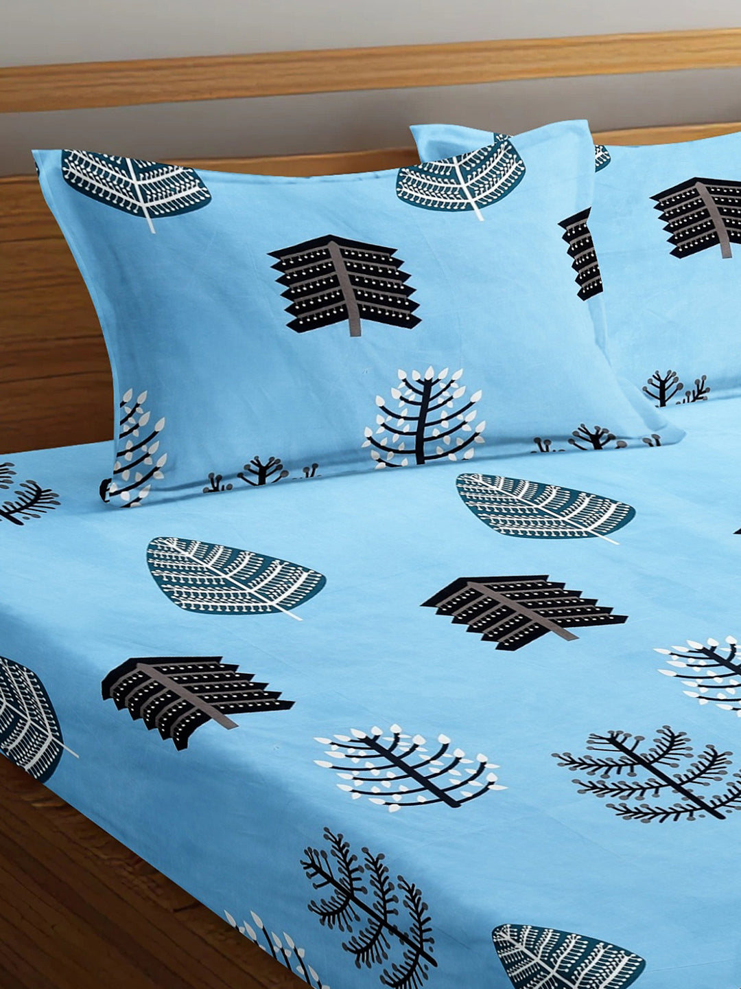 Arrabi Blue Leaf TC Cotton Blend Super King Size Bedsheet with 2 Pillow Covers (270 x 260 cm)