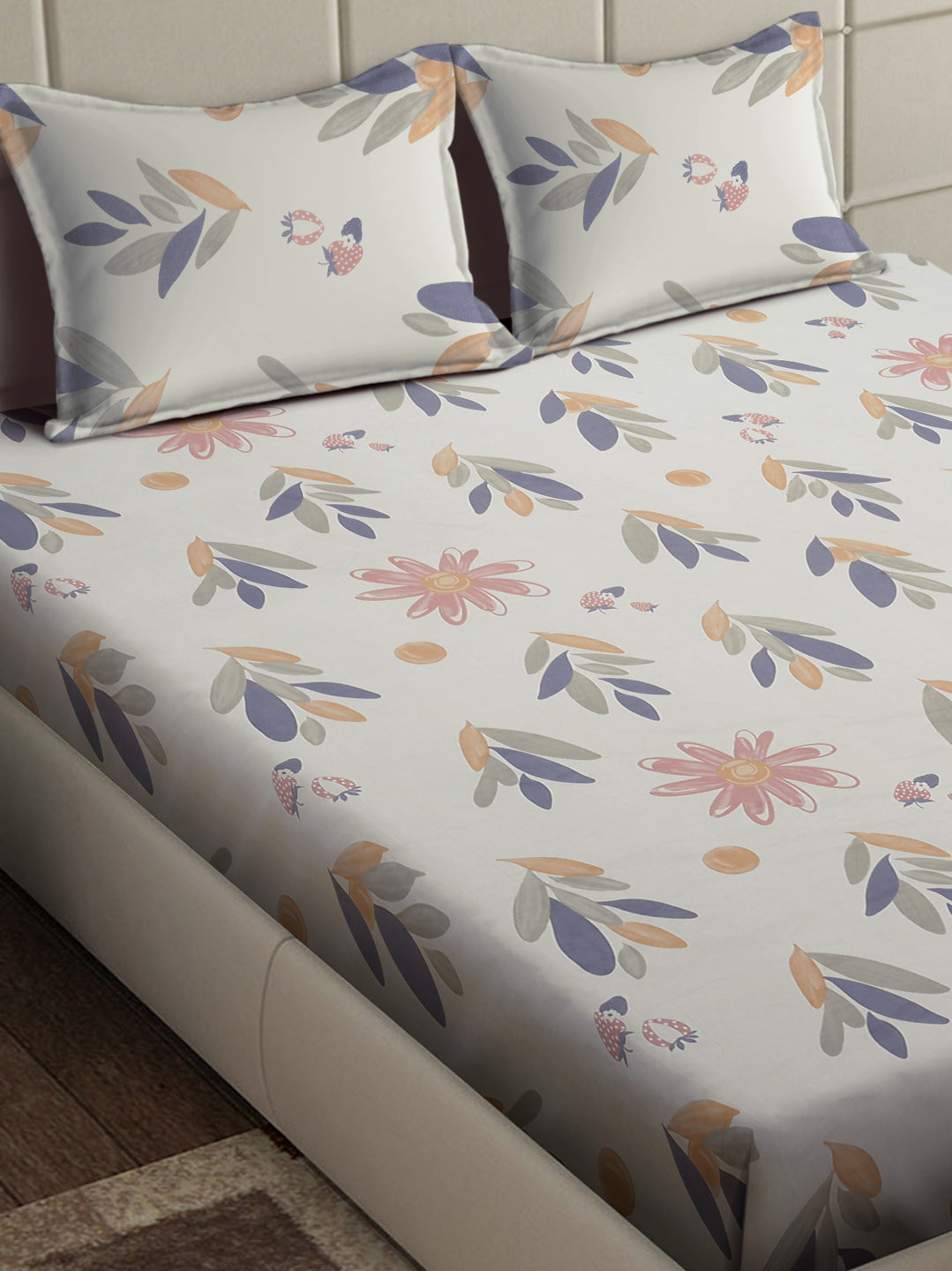 Arrabi Cream Floral TC Cotton Blend King Size Bedsheet with 2 Pillow Covers (250 x 215 cm)