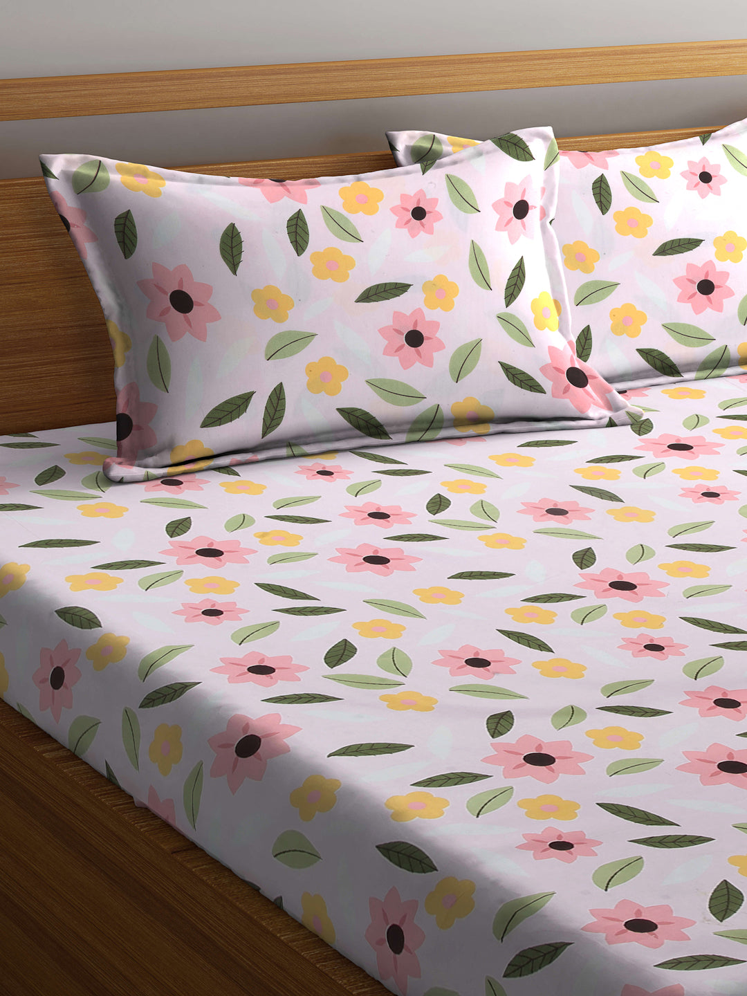 Arrabi Pink Floral TC Cotton Blend King Size Bookfold Bedsheet with 2 Pillow Covers (250 X 215 cm)