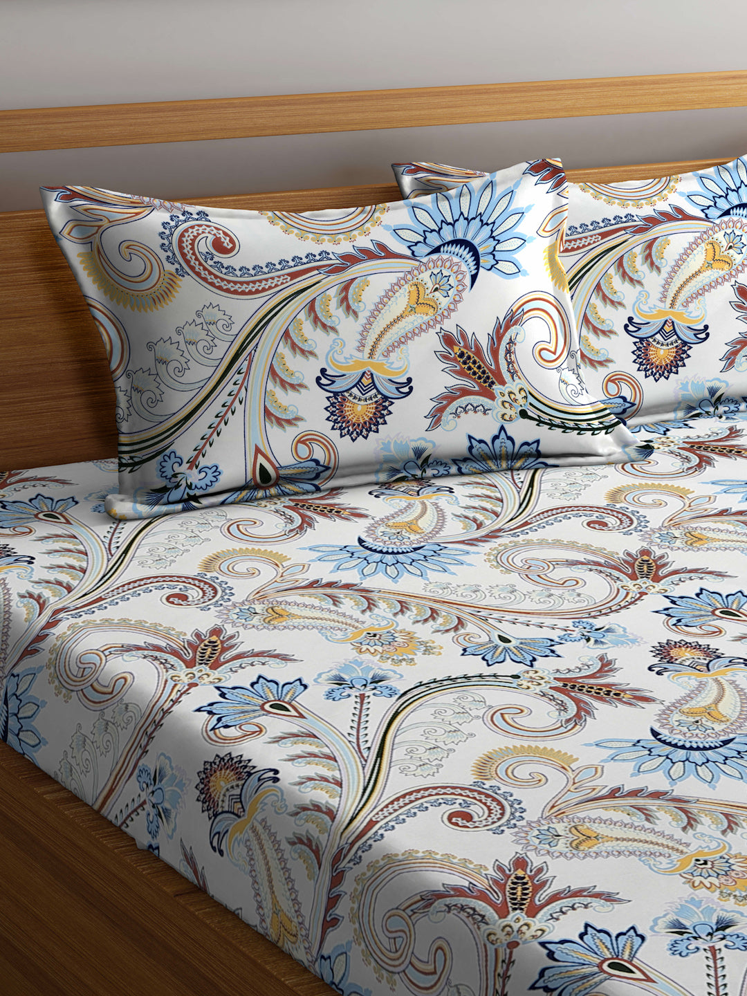 Arrabi White Floral TC Cotton Blend King Size Bedsheet with 2 Pillow Covers (250 X 215 cm)