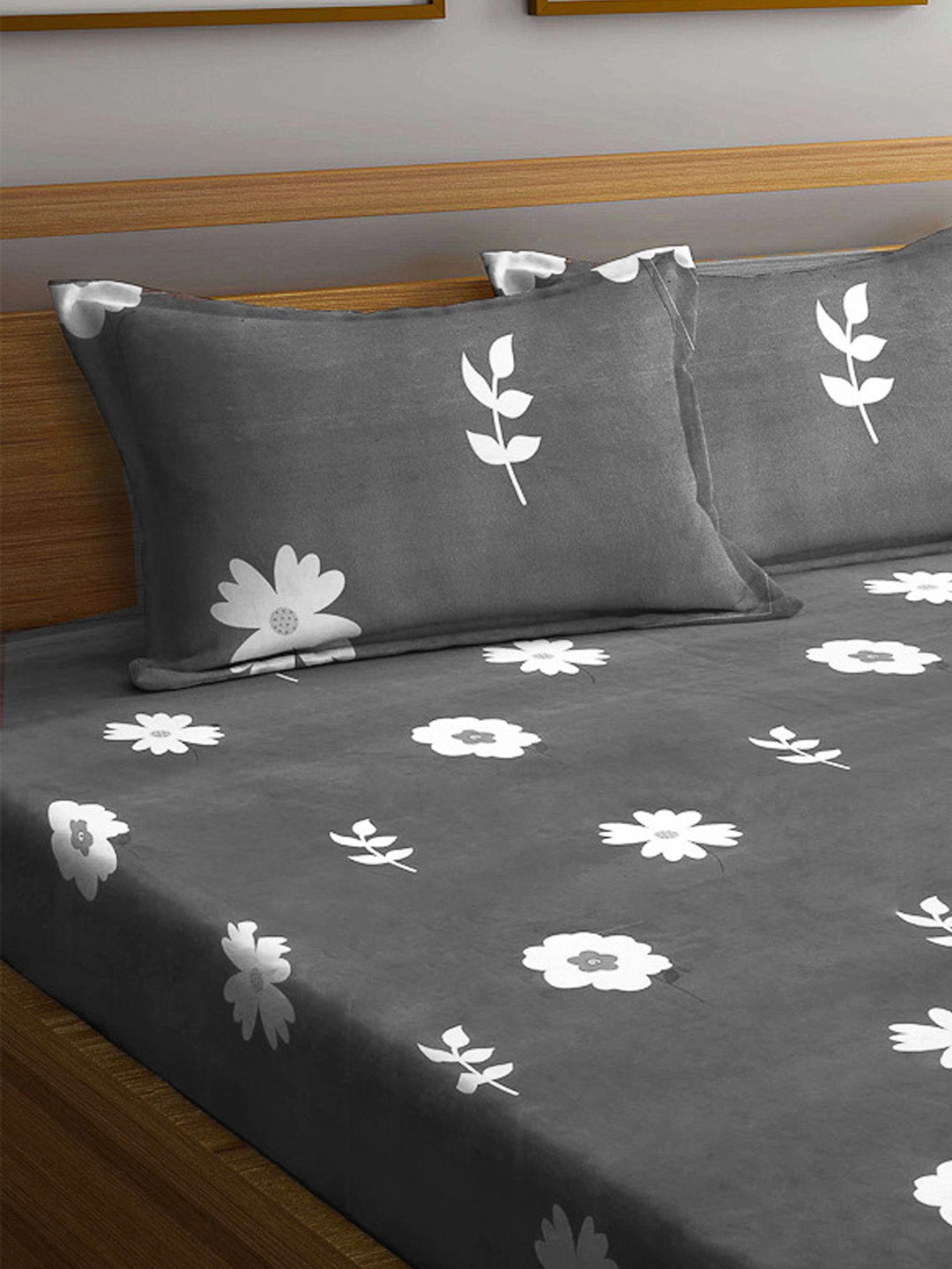 Arrabi Grey Floral TC Cotton Blend Super King Size Bookfold Bedsheet with 2 Pillow Covers (270 X 260 cm)