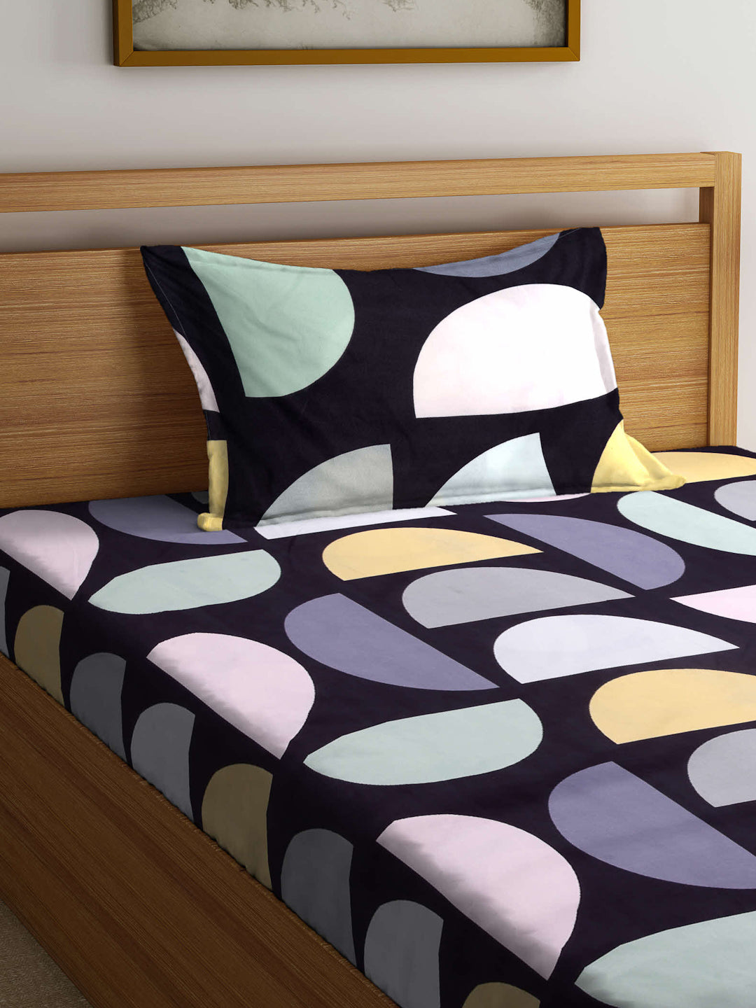 Arrabi Multi Geometric TC Cotton Blend Single Size Fitted Bedsheet with 1 Pillow Cover (215 X 150 cm)