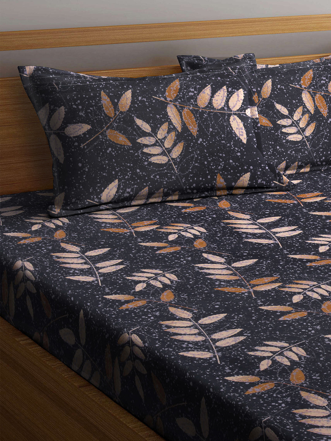 Arrabi Black Leaf TC Cotton Blend King Size Bedsheet with 2 Pillow Cover (250 x 225 cm)
