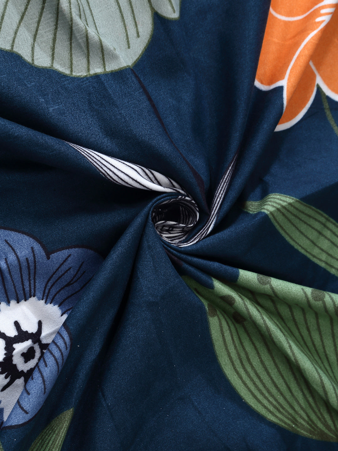 Arrabi Blue Floral Cotton Blend 8 SEATER Table Cover (215 X 150 cm)