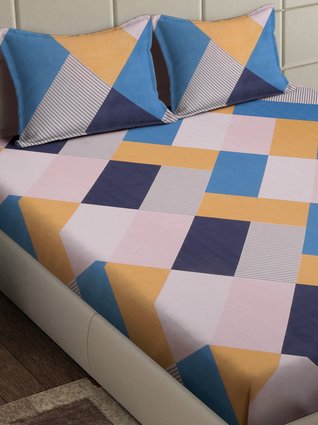 Arrabi Multi Geometric TC Cotton Blend King Size Bedsheet with 2 Pillow Covers (250 x 215 cm)