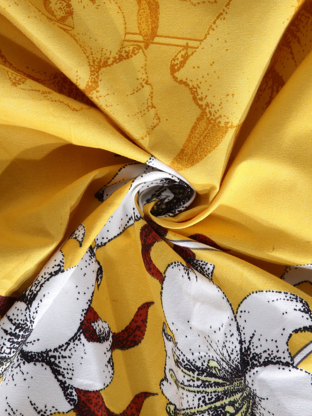 Arrabi Yellow Floral TC Cotton Blend King Size Bookfold Bedsheet with 2 Pillow Covers (250 X 215 cm)