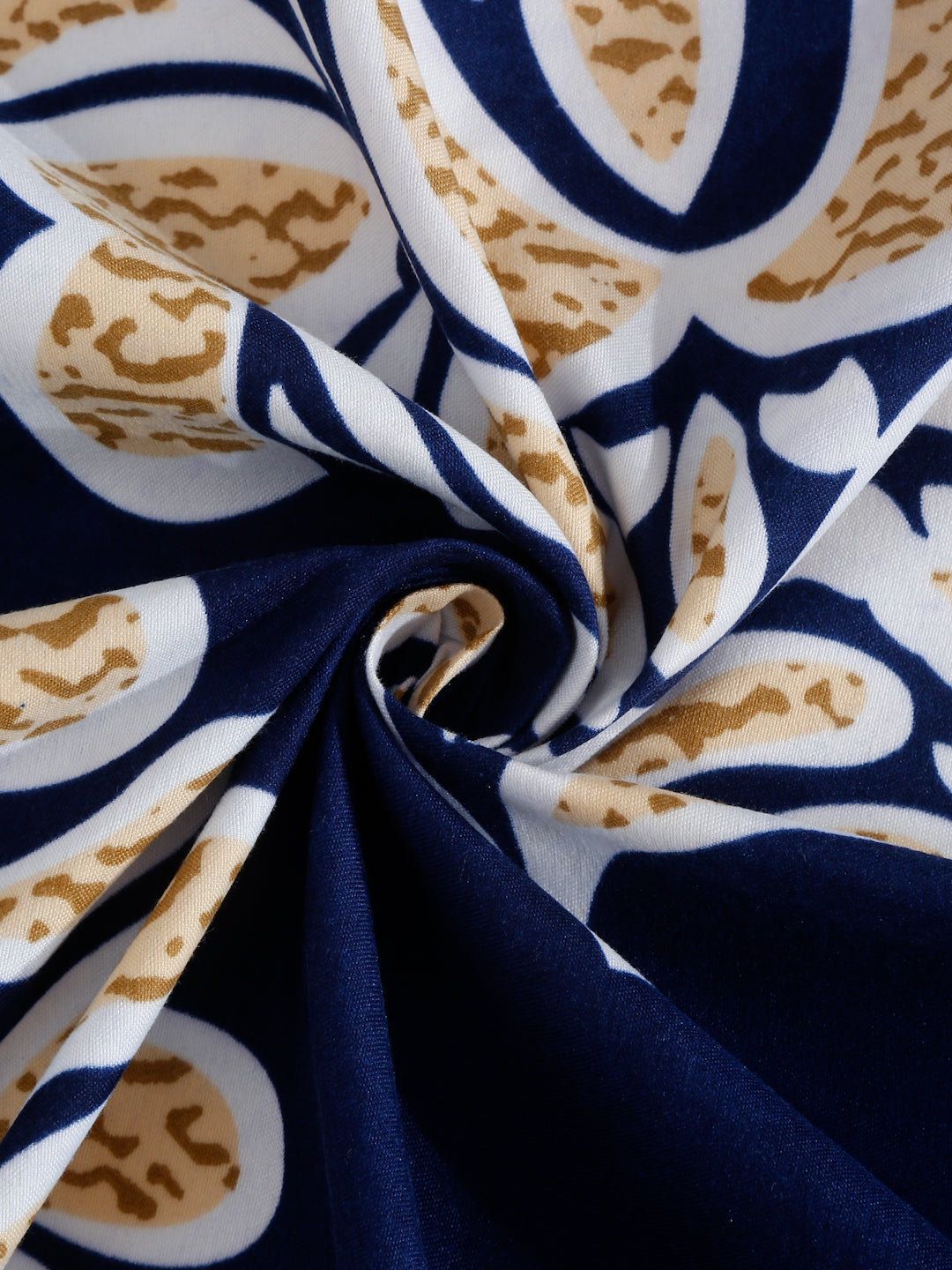 Arrabi Blue Floral TC Cotton Blend Super King Size Bedsheet with 2 Pillow Covers (270 x 260 cm)