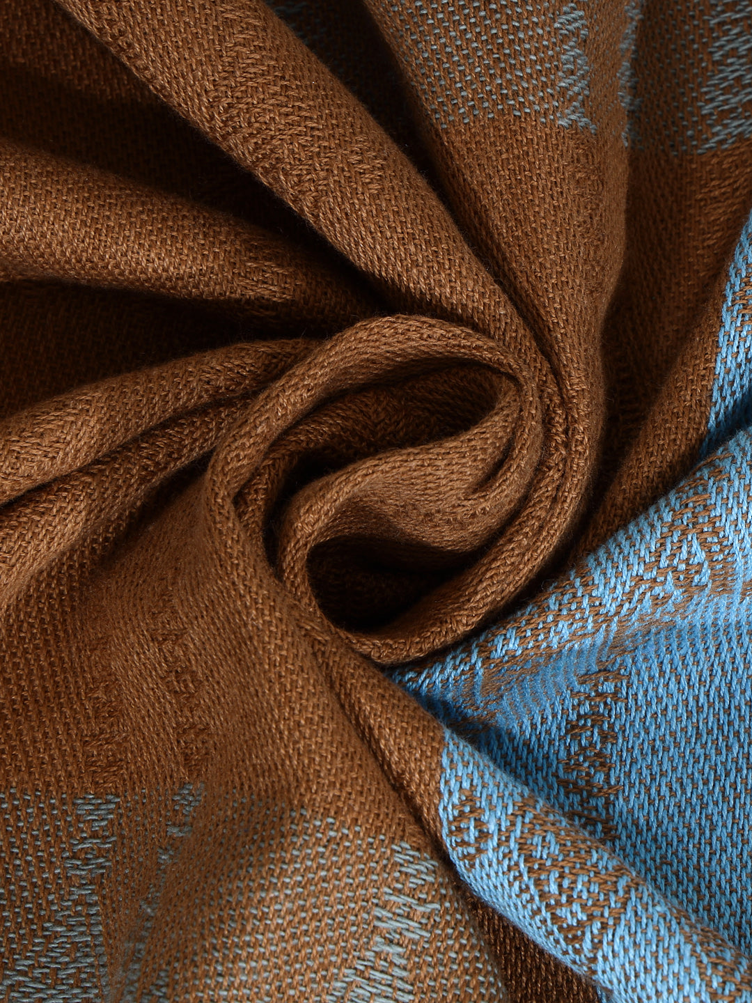 Arrabi Blue Geometric Handwoven Cotton King Size Bedsheet with 2 Pillow Covers (260 x 230 cm)