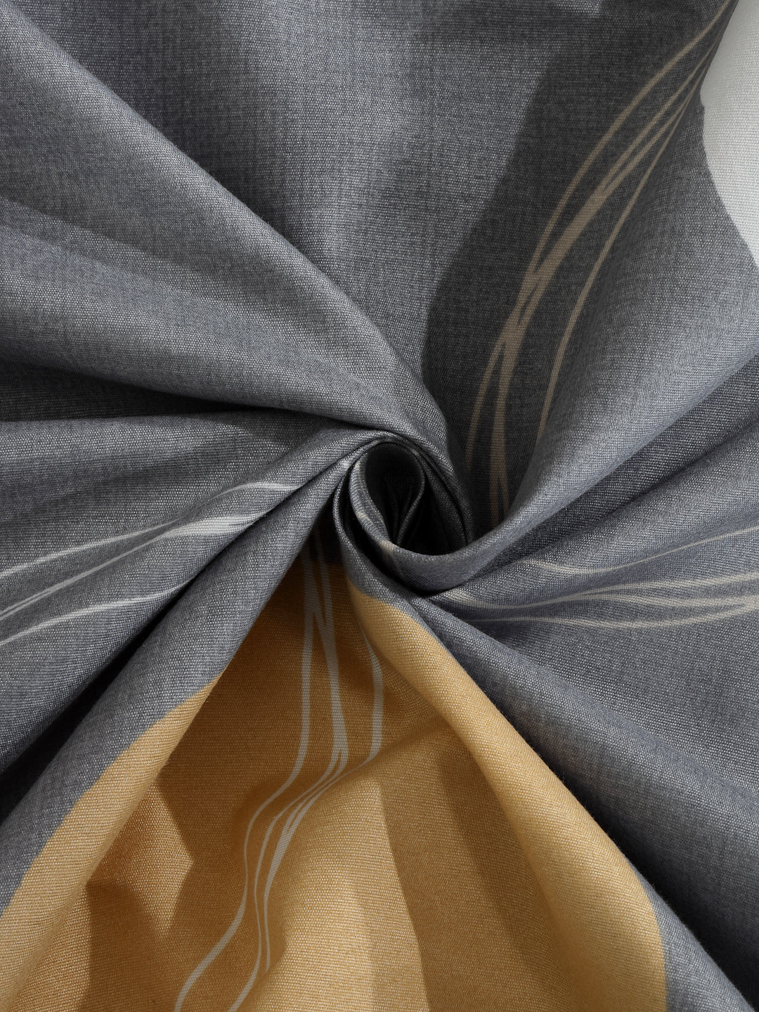 Arrabi Grey Geometric TC Cotton Blend King Size Bedsheet with 2 Pillow Covers (250 x 215 cm)