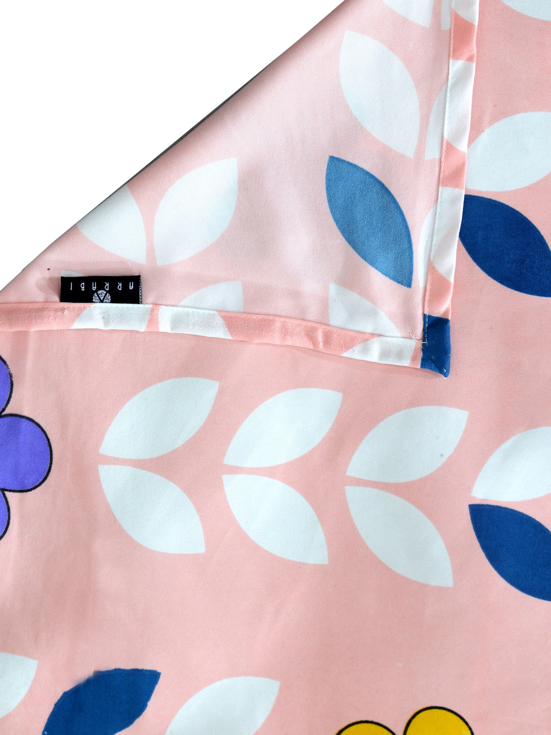 Arrabi Pink Floral Cotton Blend 6 SEATER Table Cover (180 X 130 cm)