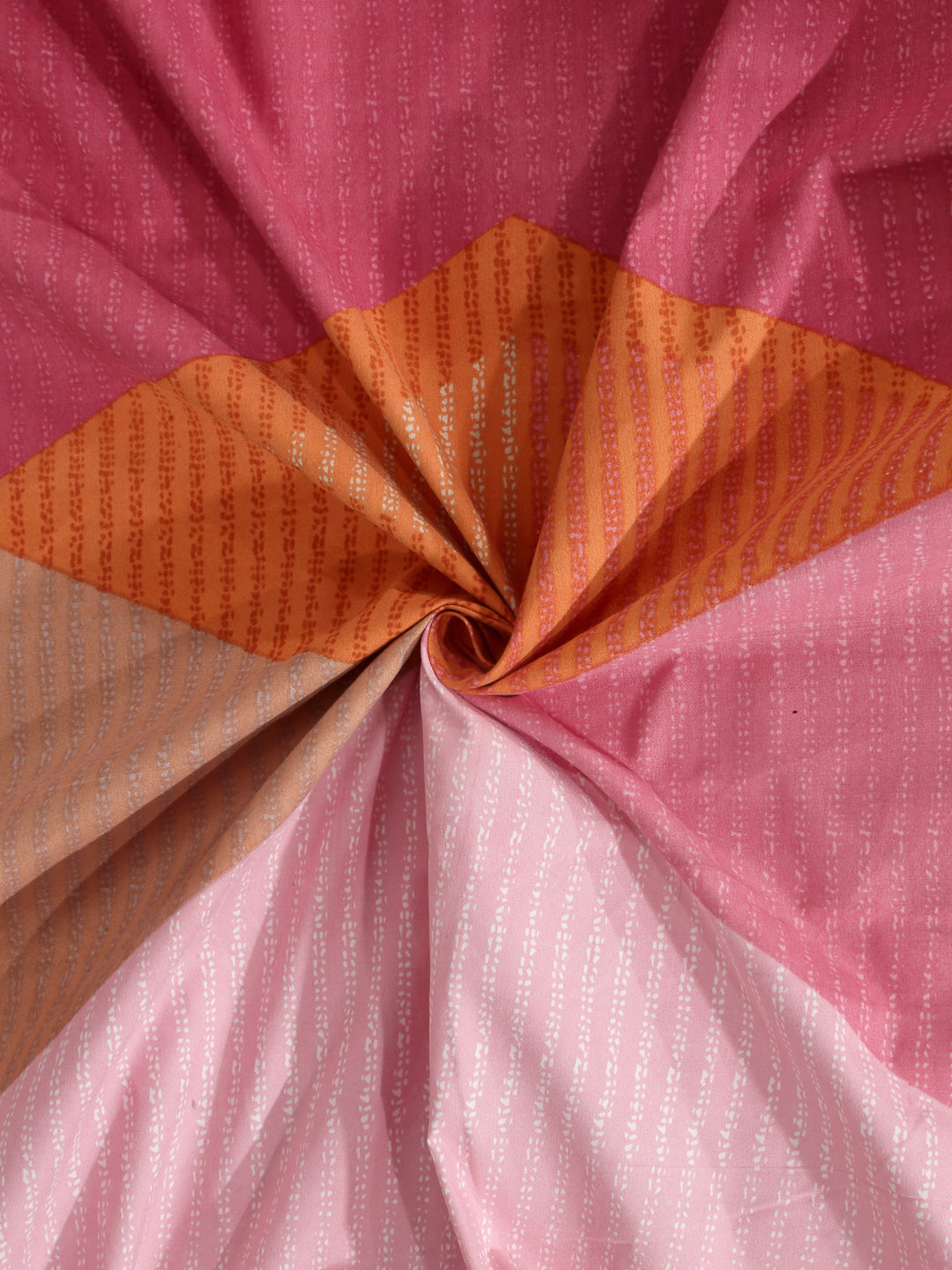 Arrabi Multi Geometric TC Cotton Blend Single Size Fitted Bedsheet with 1 Pillow Cover (215 x 150 cm)