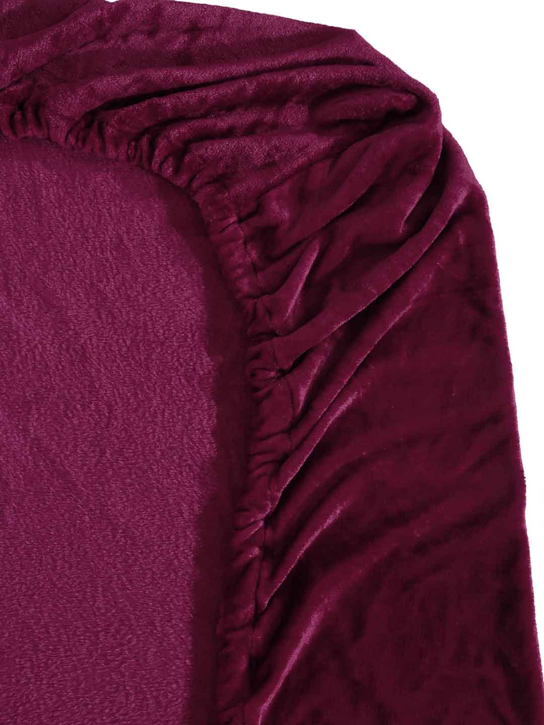 Arrabi Maroon Solid King Size Warm Woolen Fitted Bedsheet