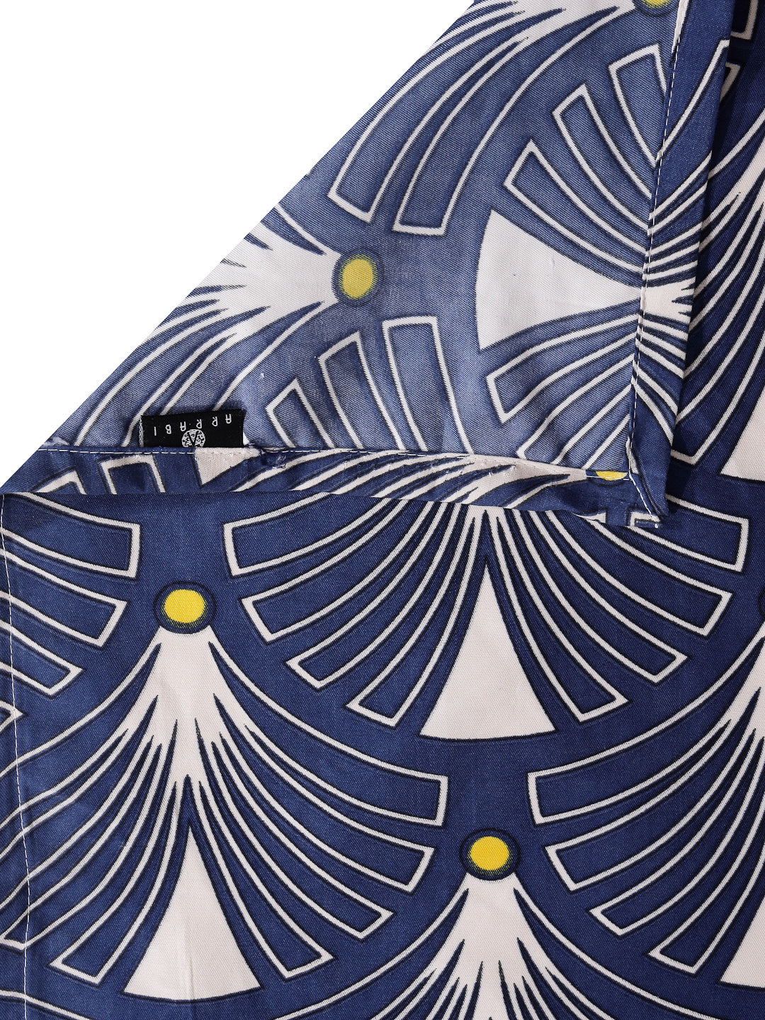 Arrabi Blue Geometric TC Cotton Blend Super King Size Bedsheet with 2 Pillow Covers (270 x 260 cm)