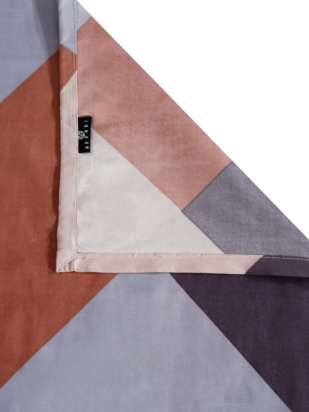 Arrabi Multi Geometric TC Cotton Blend Super King Size Bedsheet with 2 Pillow Covers (270 x 260 cm)