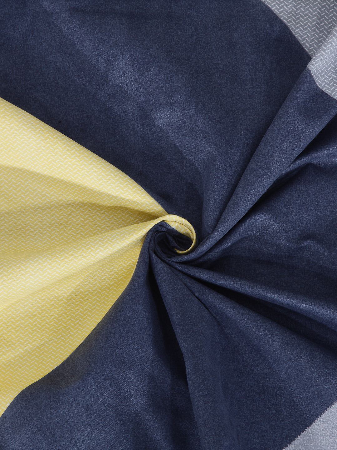 Arrabi Multi Geometric TC Cotton Blend Single Size Fitted Bedsheet with 1 Pillow Cover (220 X 150 cm)