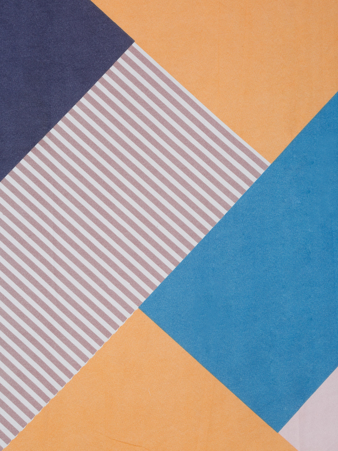 Arrabi Multi Geometric TC Cotton Blend King Size Bedsheet with 2 Pillow Covers (250 x 215 cm)
