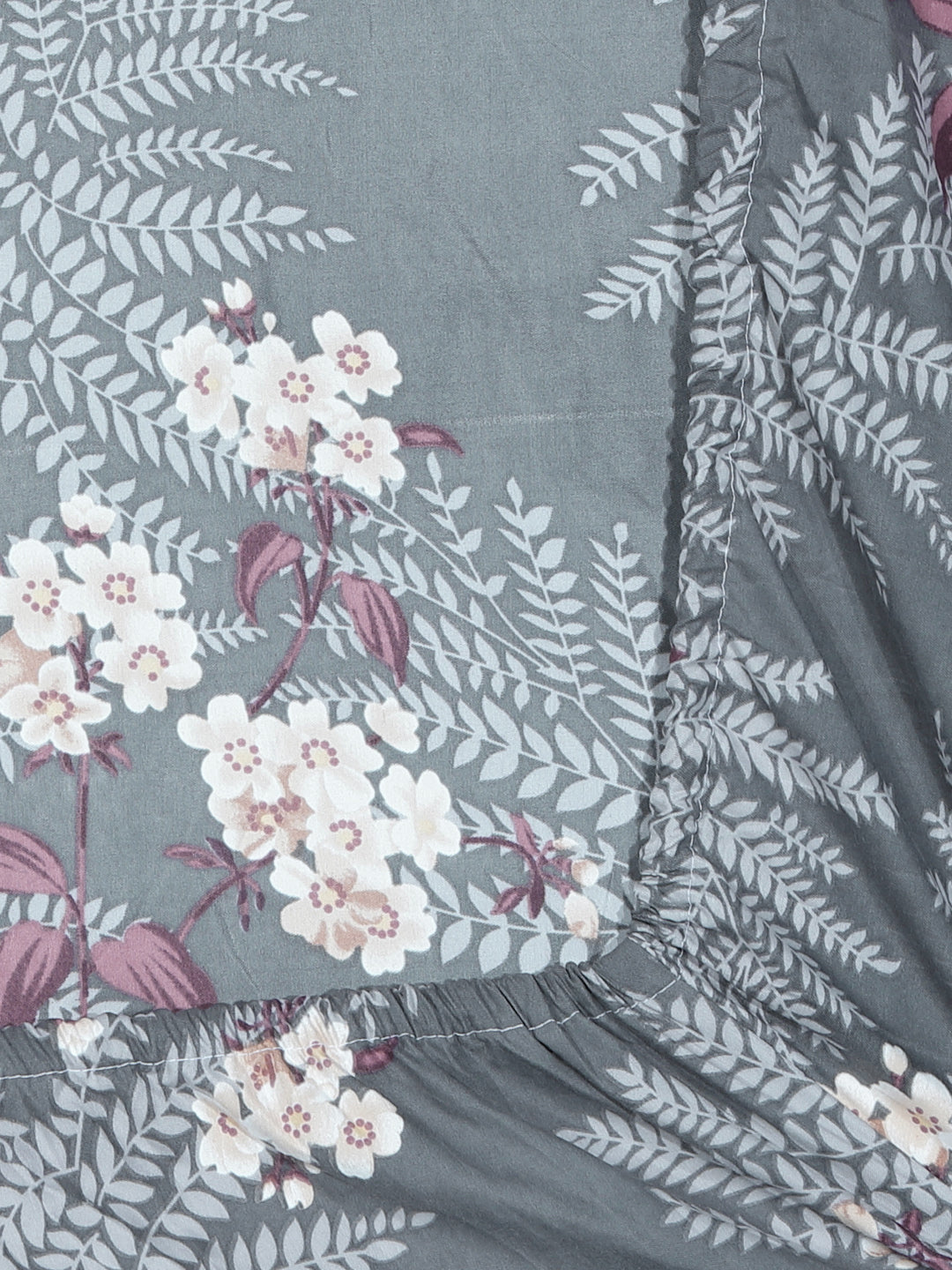 Arrabi Grey Floral TC Cotton Blend Super King Size Fitted Bedsheet with 2 Pillow Covers (270 X 260 Cm)