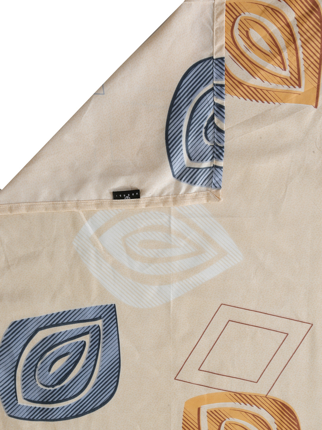 Arrabi Cream Leaf TC Cotton Blend King Size Bedsheet with 2 Pillow Covers (250 X 215 cm)