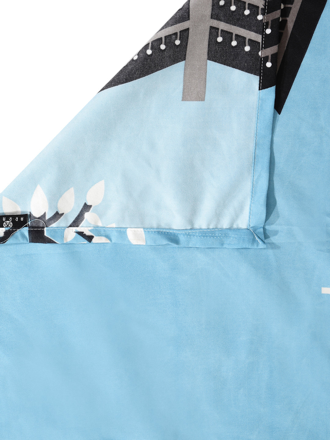 Arrabi Blue Leaf TC Cotton Blend Super King Size Bedsheet with 2 Pillow Covers (270 x 260 cm)