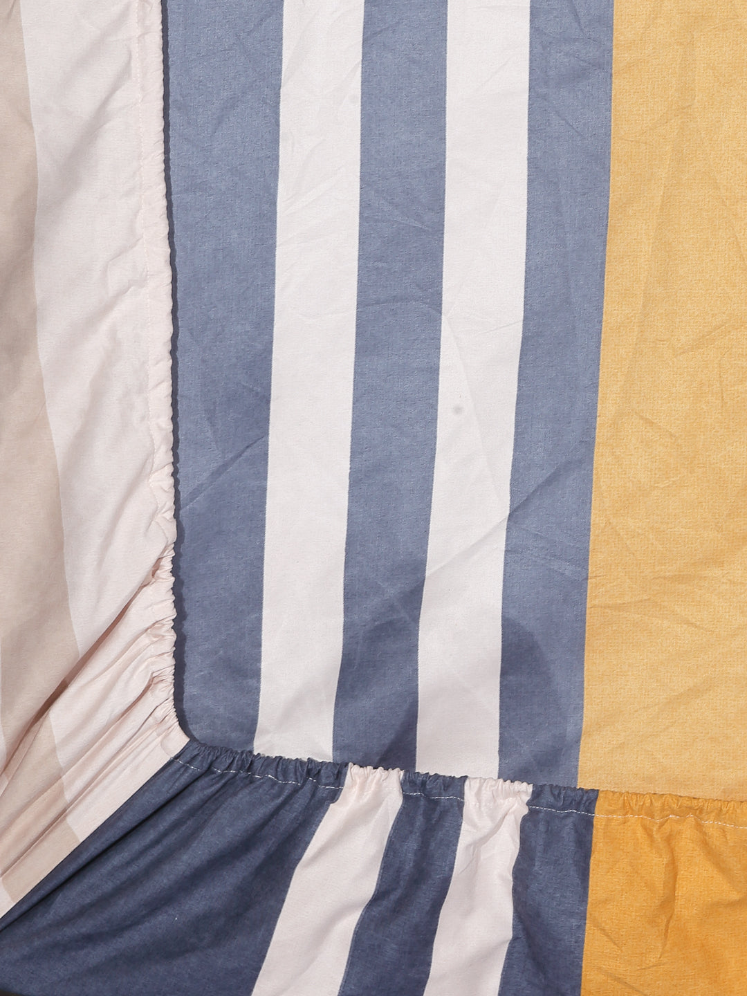 Arrabi Multi Stripes TC Cotton Blend Super King Size Fitted Bedsheet with 2 Pillow Covers (270 x 260 cm)