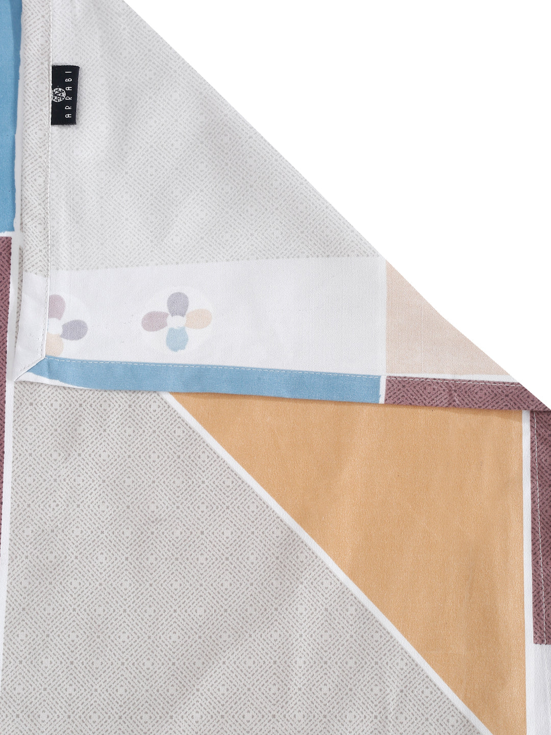 Arrabi Multi Geometric TC Cotton Blend King Size Bedsheet with 2 Pillow Covers (250 x 215 cm)