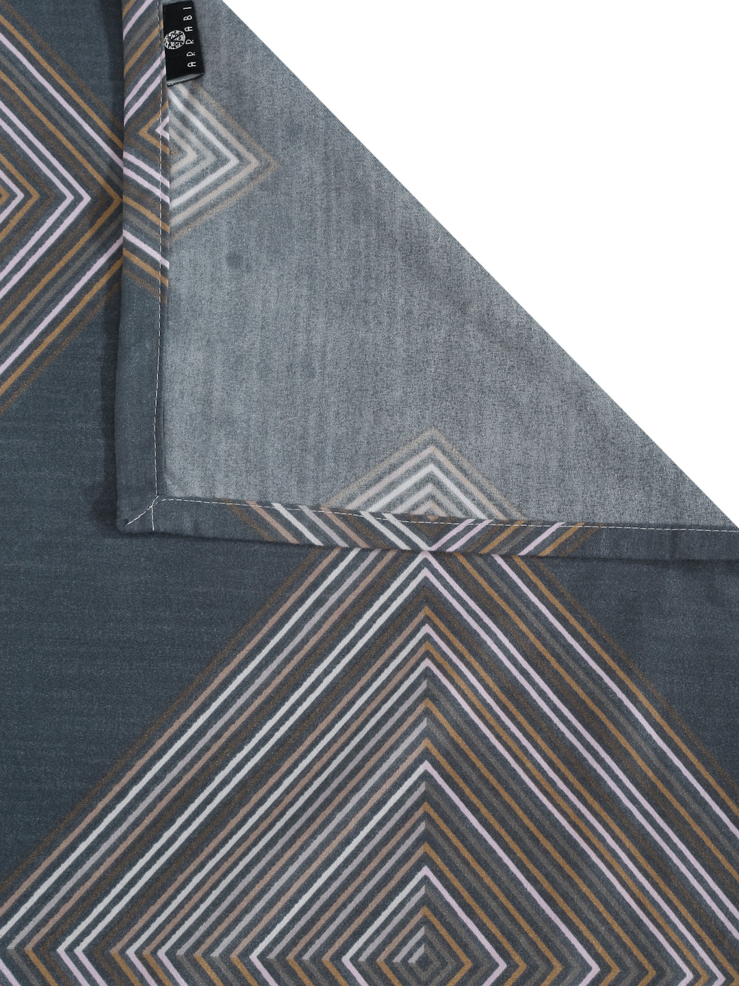 Arrabi Grey Geometric TC Cotton Blend King Size Bedsheet with 2 Pillow Covers (250 x 215 cm)