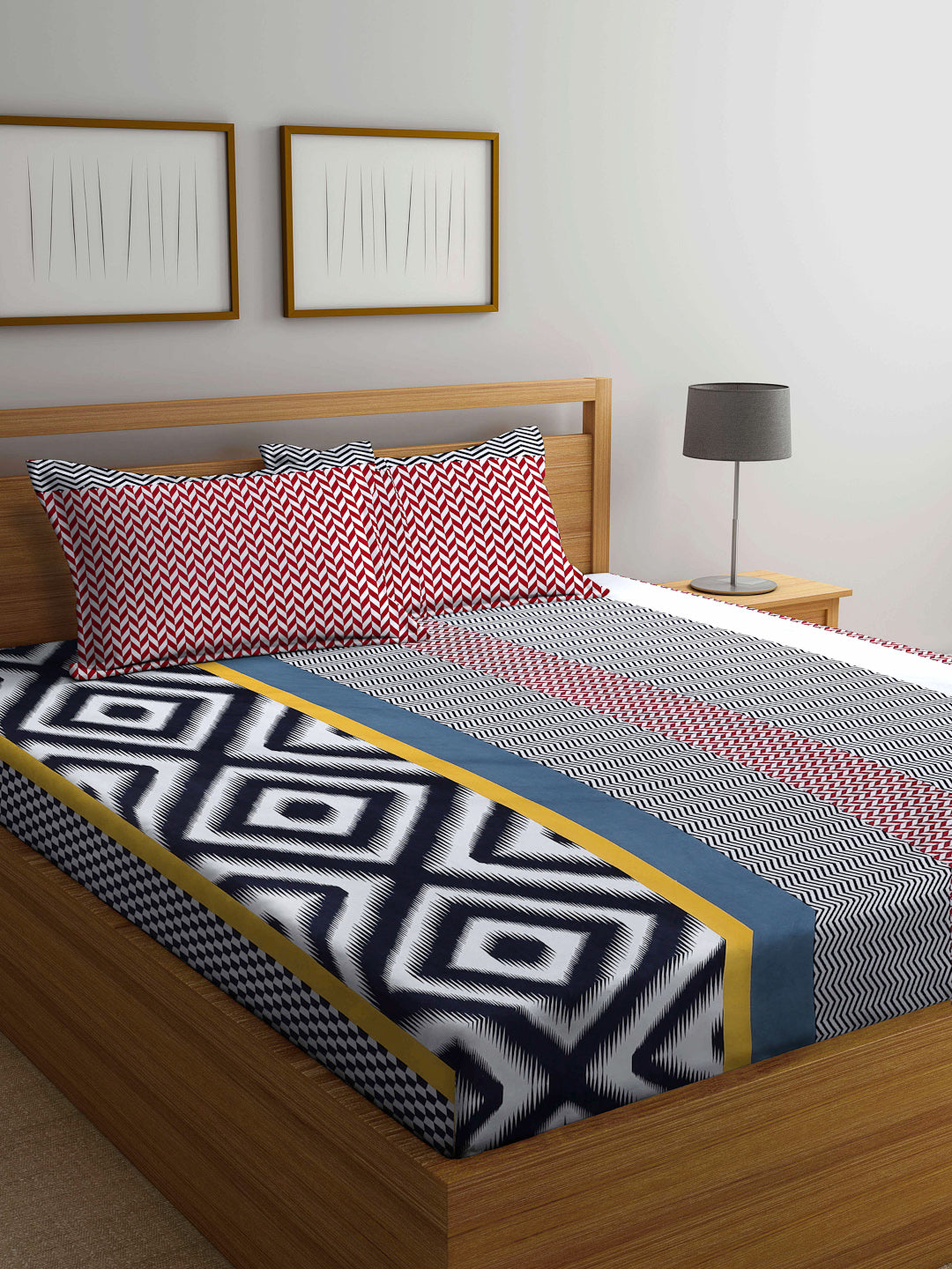 Arrabi Multi Geometric TC Cotton Blend Double King Size Bedsheet with 2 Pillow Covers