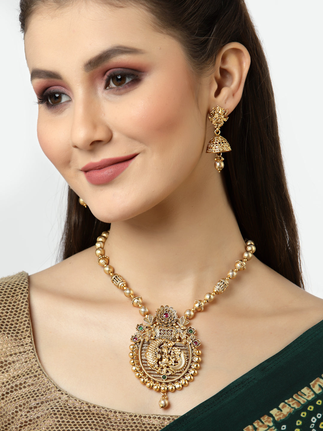 Arrabi Gold Handcrafted Jewellery Set with 2 Earrings(56 cm)