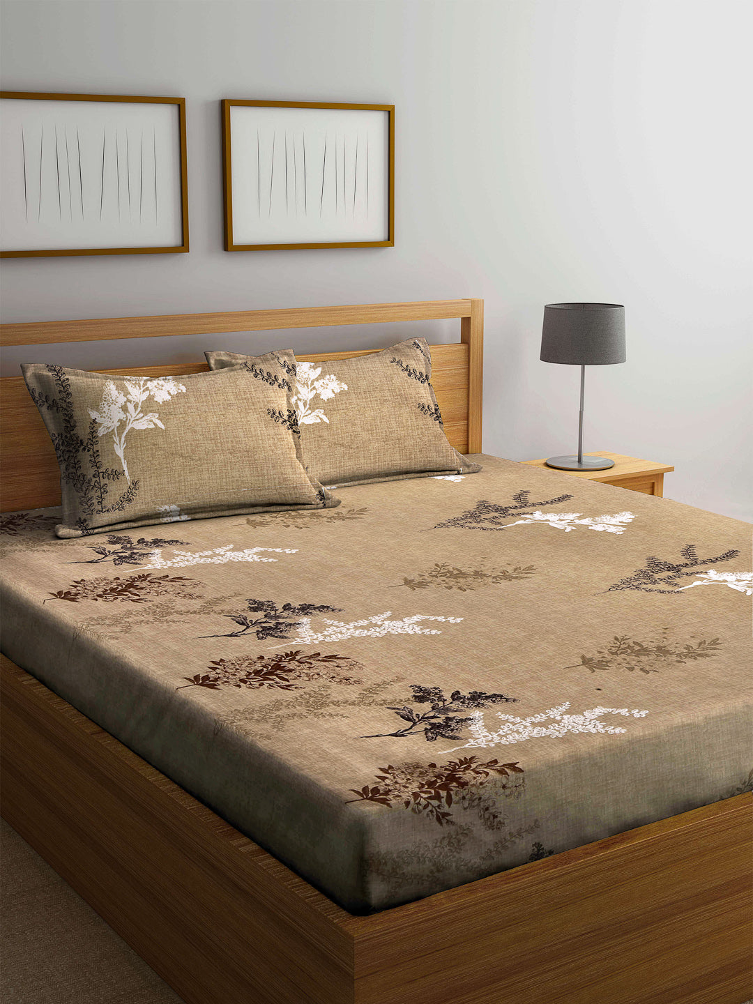 Arrabi Brown Floral TC Cotton Blend King Size Bedsheet with 2 Pillow Covers (250 x 220 cm)