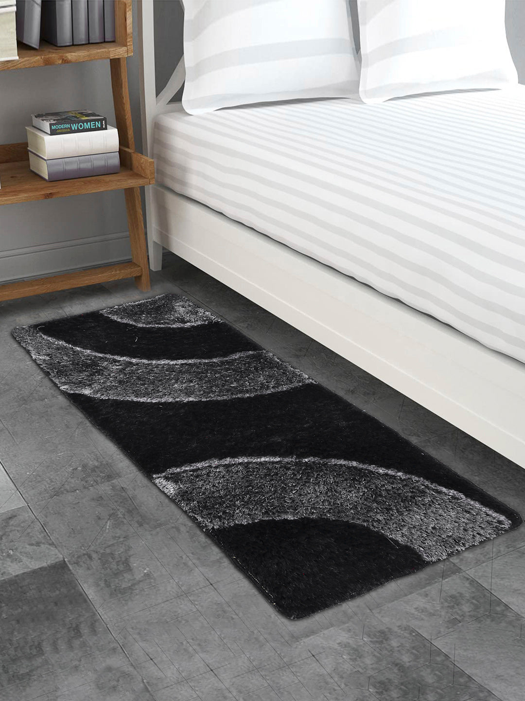 Arrabi Black Solid Polyester Full Size Bed Runner (137 X 55 cm)