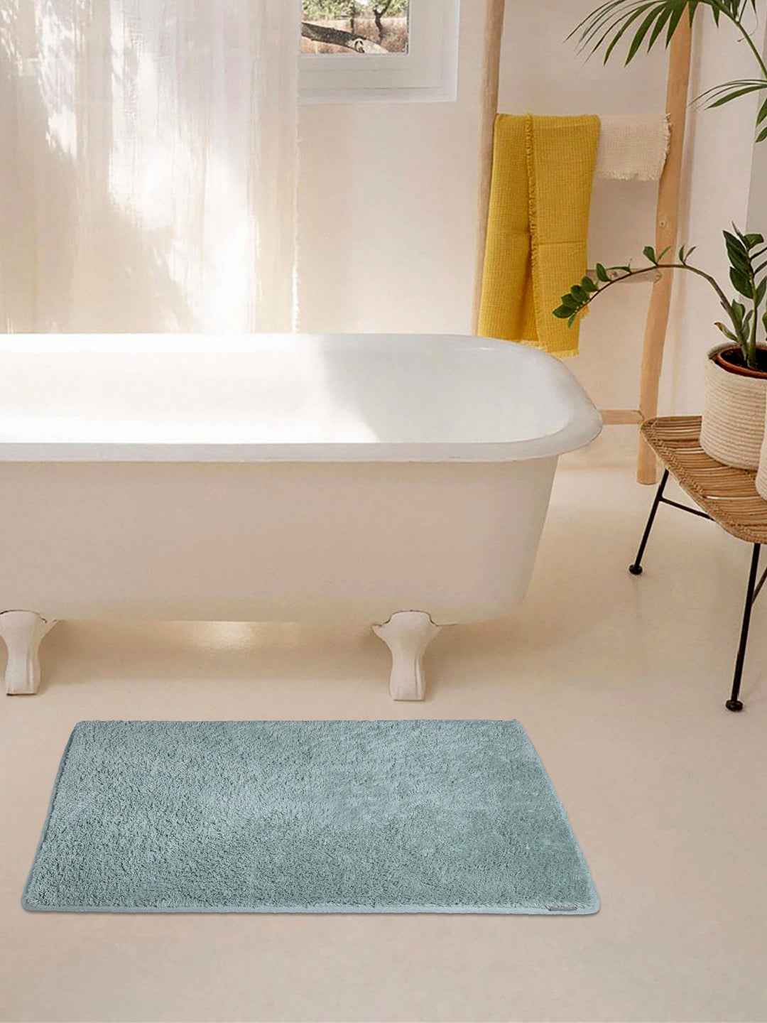 Arrabi Green Solid Polyester Full Size Foam Bath Mat (85 X 50 cm)