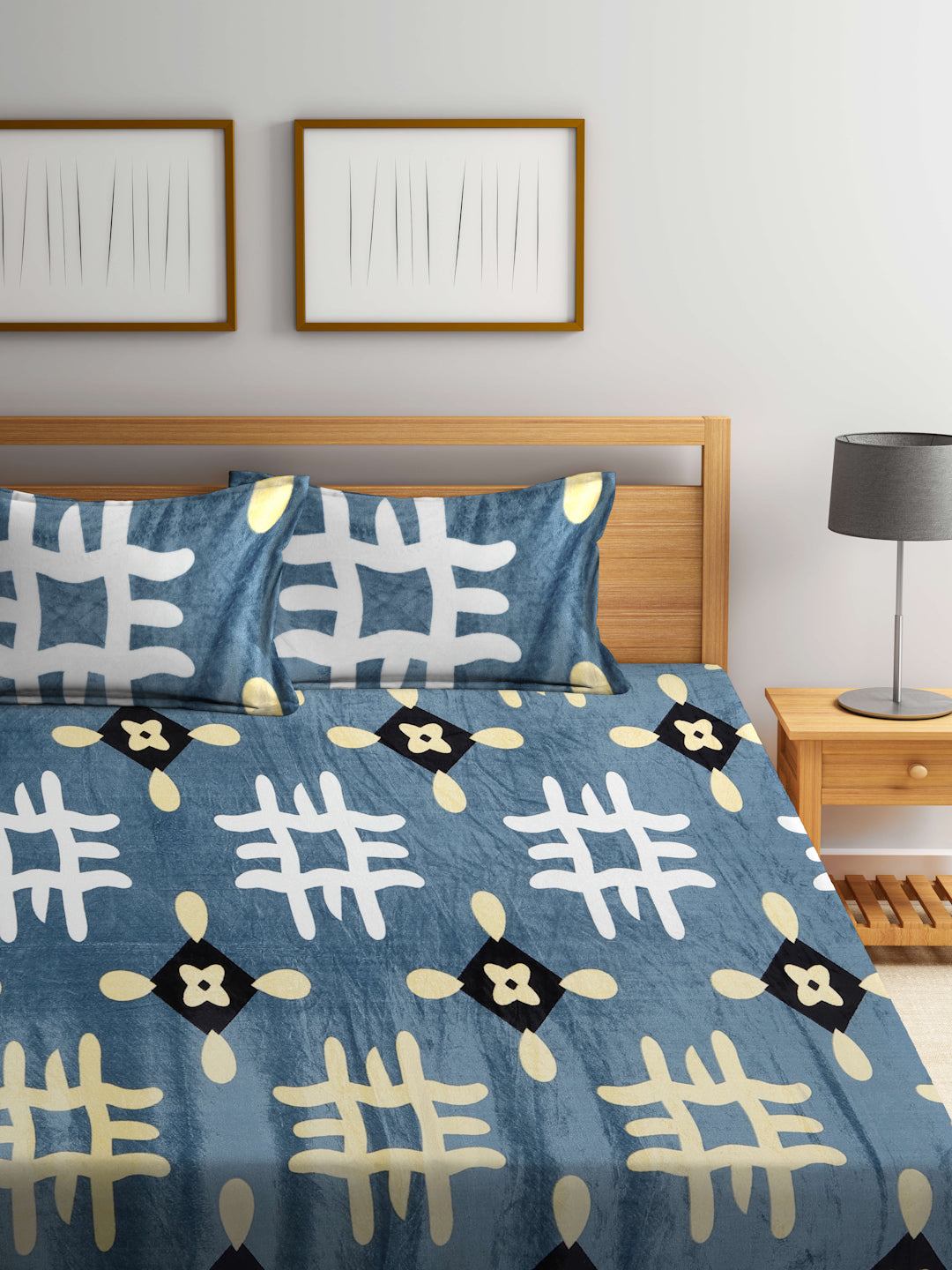 ARRABI® King Size Winter Woolen Bedsheet with 2 Pillow Covers (235 X 215 cm)