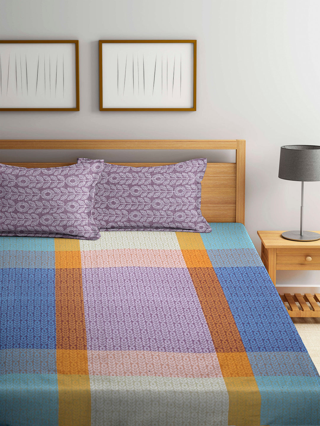 Arrabi Multi Floral Handwoven Cotton Super King Size Bedsheet with 2 Pillow Covers (265 X 265 cm)