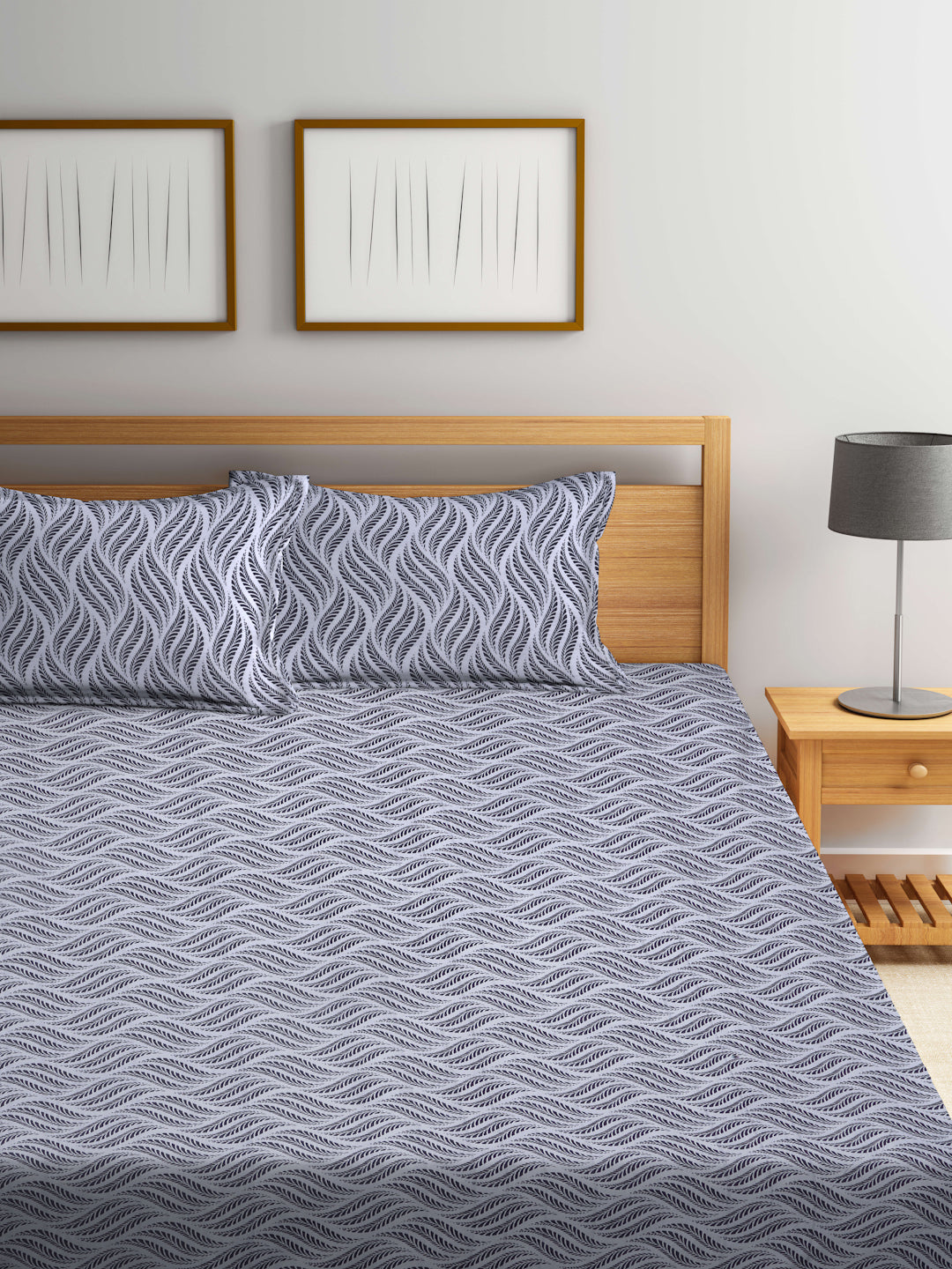Arrabi Grey Geometric TC Cotton Blend King Size Fitted Bedsheet with 2 Pillow Covers(250 X 215 Cm )