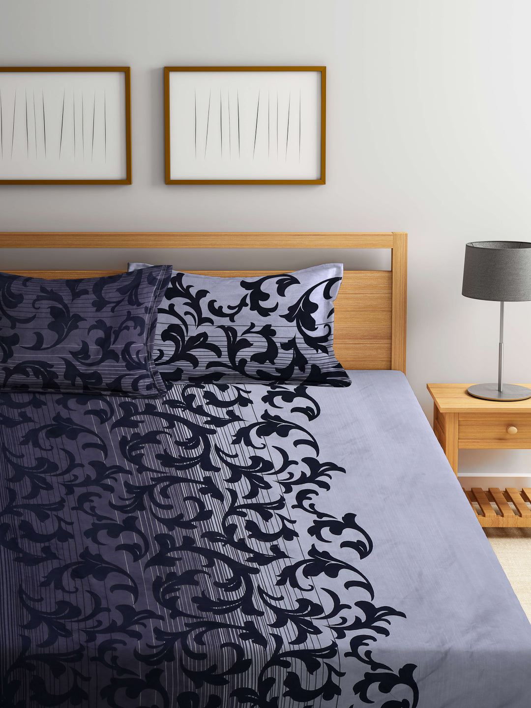 Arrabi Black Floral TC Cotton Blend King Size Bedsheet with 2 Pillow Covers (250 X 220 cm)