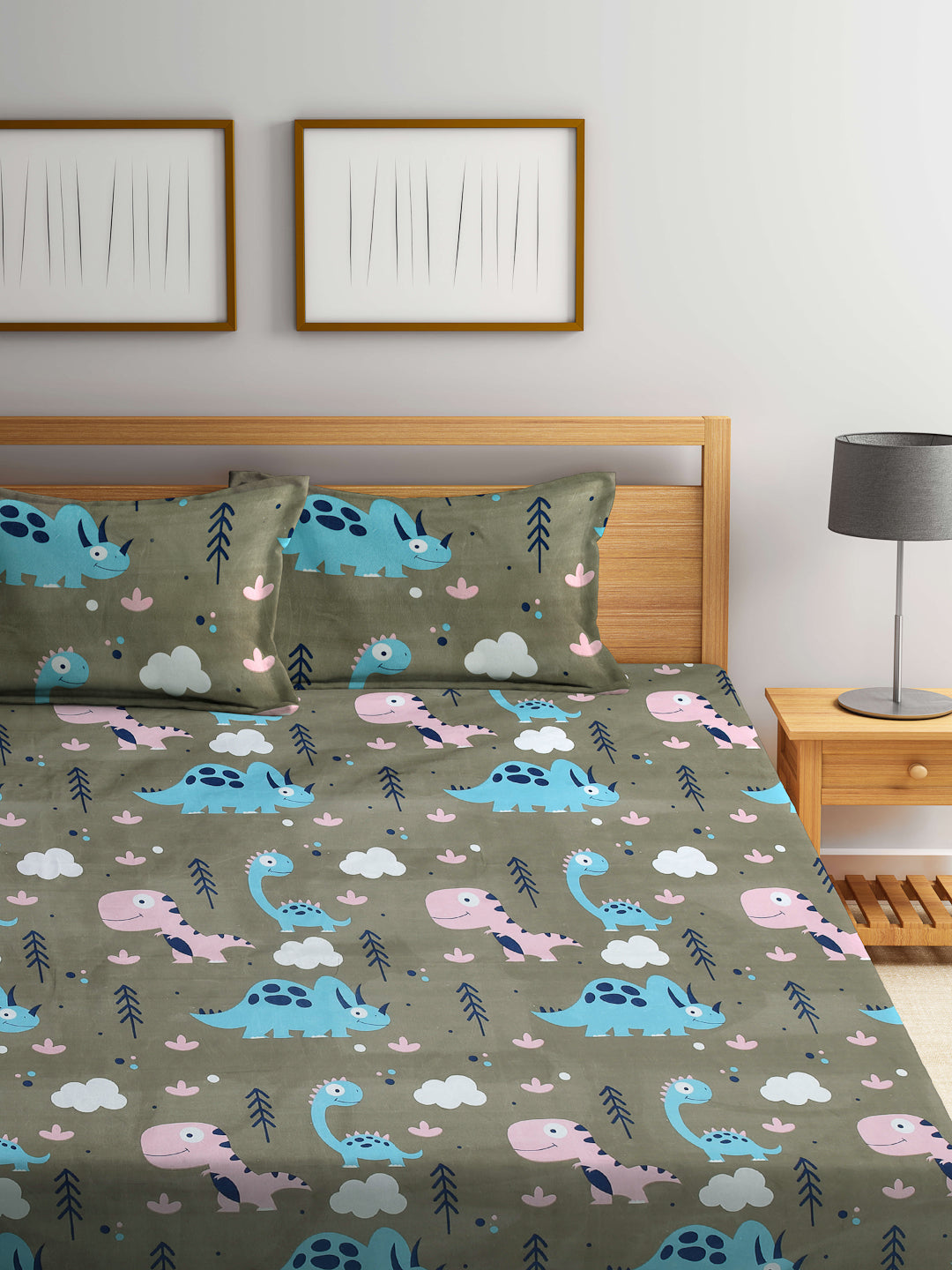 Arrabi Brown Cartoon TC Cotton Blend King Size Bedsheet with 2 Pillow Covers (250 X 215 cm)