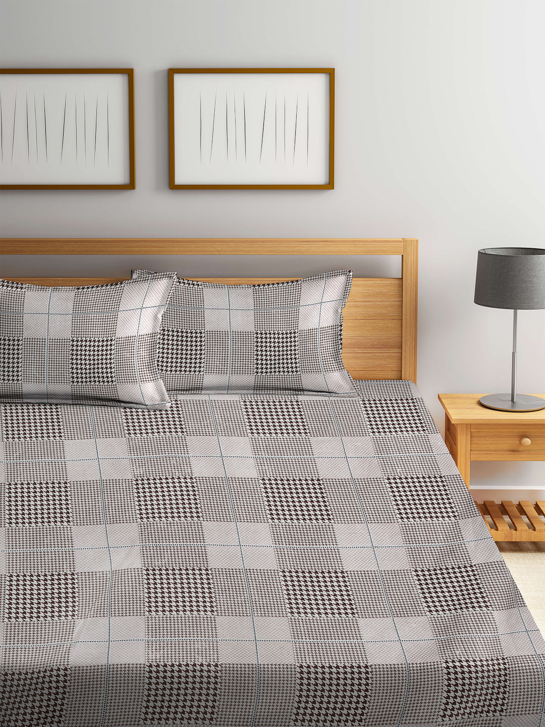 Arrabi Brown Checks TC Cotton Blend Double Size Fitted Bedsheet with 2 Pillow Cover ( 250 x 225 cm)