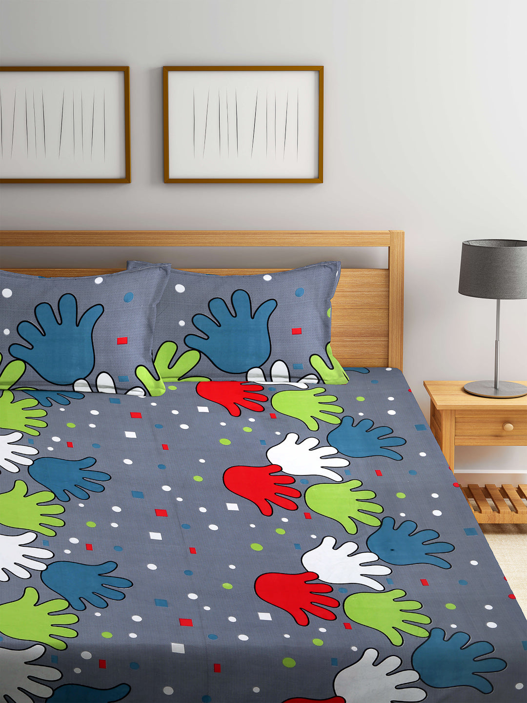 Kid's Special King Size Cotton Blend Bed Sheet Set with 2 Pillow Covers by Arrabi® (250 x 225 cm)